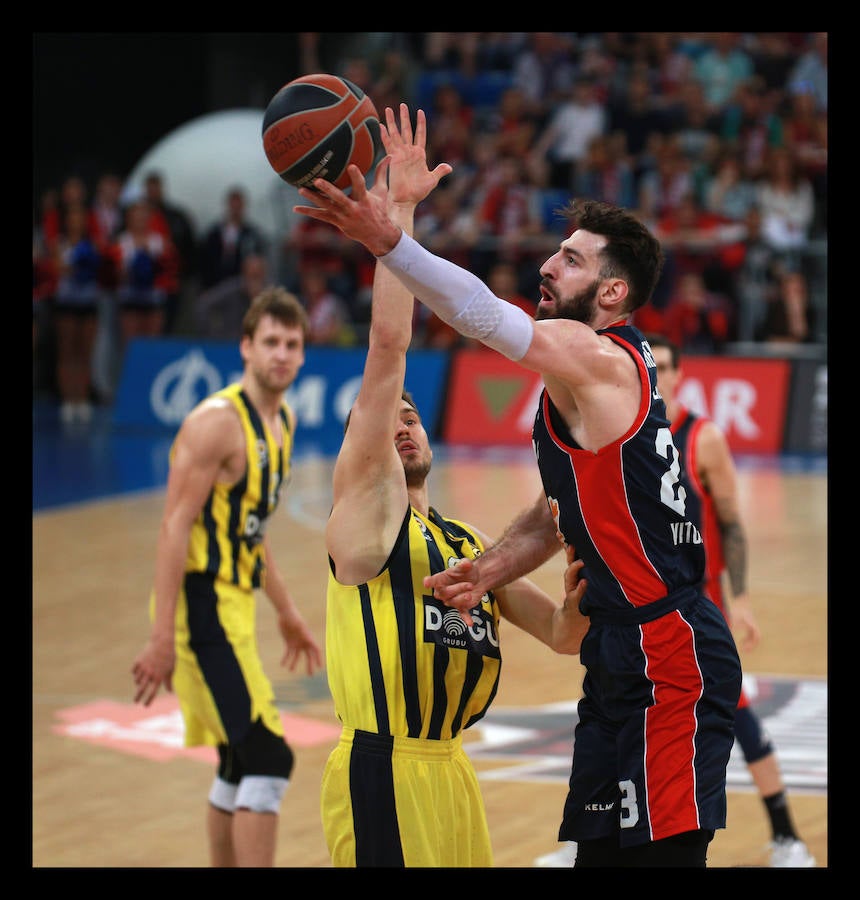 Fotos: Fotos del tercer encuentro de play off entre el Baskonia y el Fenerbahce