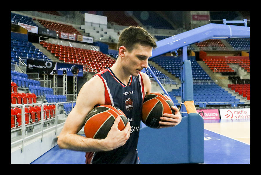 El equipo azulgrana prepara el tercer partido del 'play off' de Euroliga que se disputa este miércoles en Vitoria