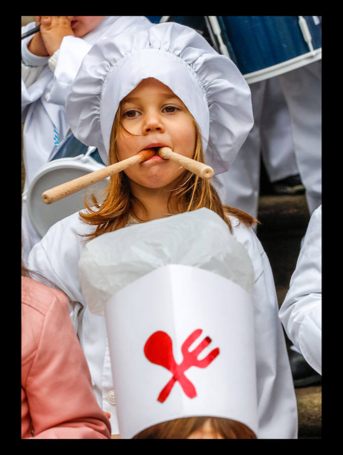 Fotos: Así ha sido la Tamborrada Txiki de San Prudencio en Vitoria