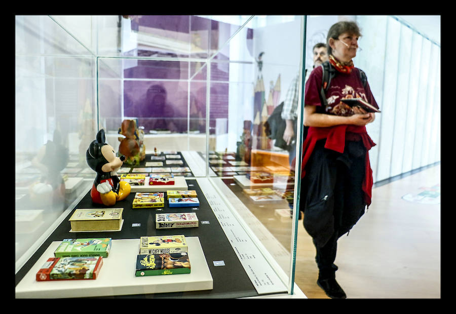 El Museo de Naipes expone más de un centenar de barajas que combinan el entretenimiento con el aprendizaje