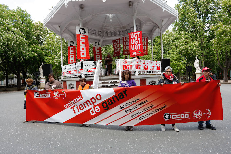 ELA, LAB y CC OO y UGT reclaman empleos dignos, mejoras salariales e igualdad