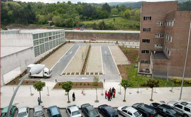 Vista del parking del ambulatorio de Galdakao.