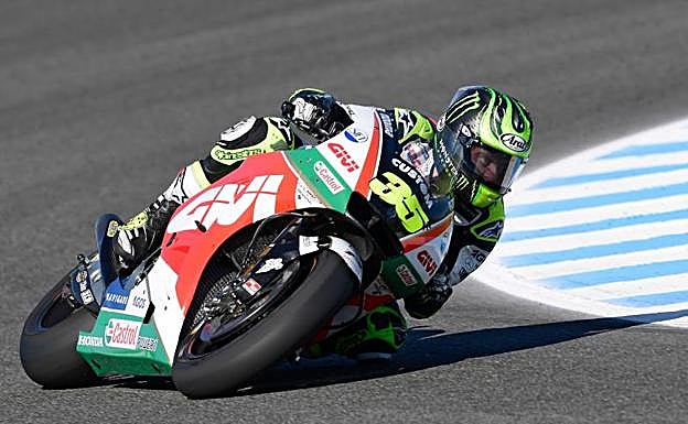 Cal Crutchlow rueda sobre el trazado de Jerez. 