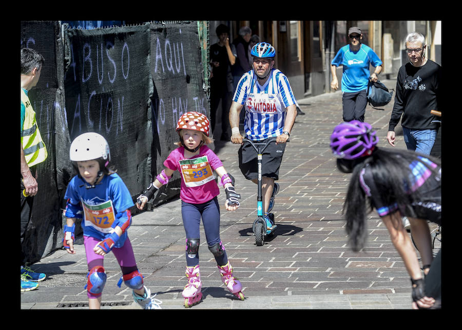 Numerosos niños y niñas han participado este domingo en las diferentes carreras