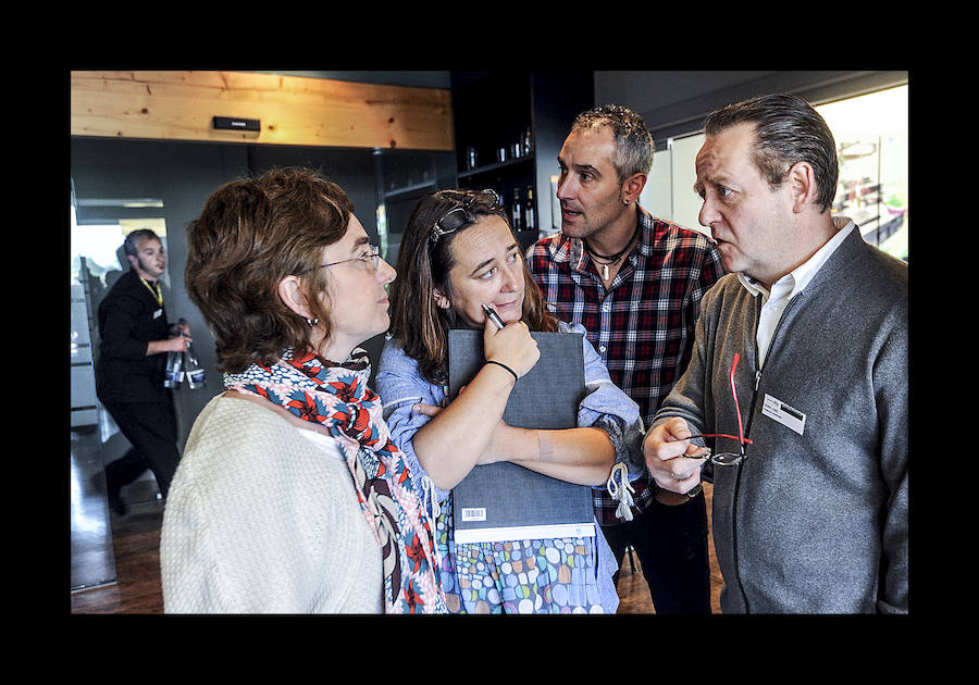 Fotos: Una docena de alumnos de distintas escuelas de Hostelería participan en Gamarra en la final autonómica de Euskoskills