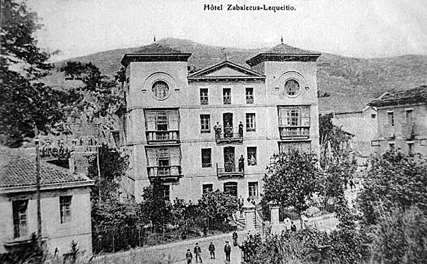 Hotel Zabalecua, Lekeitio. Postal de 1912 .