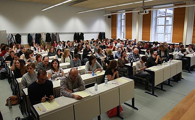 Una de las aulas en las que se celebra la OPE