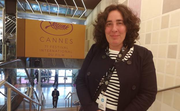 La directora Arantxa Echevarría ha viajado a Cannes por primera vez.