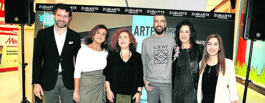Álvaro Pueyo, Ana Ruiz, Nekane Alonso, Aitor Saraiba, Lorea Bilbao y Tatiana Corral.