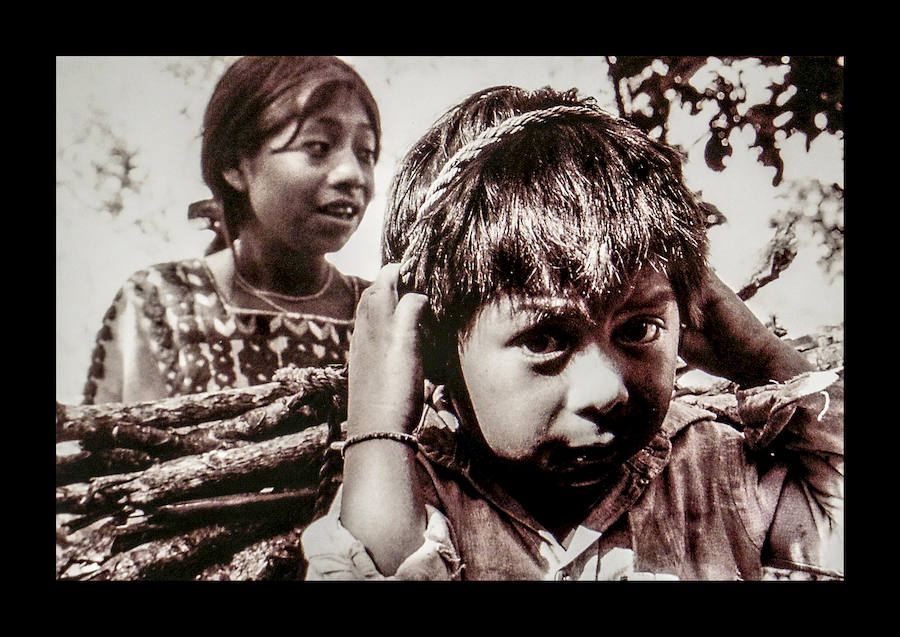 Una exposición rescata las últimas imágenes que compartió el fotoperiodista alavés antes de desaparecer en 2014 en Colombia