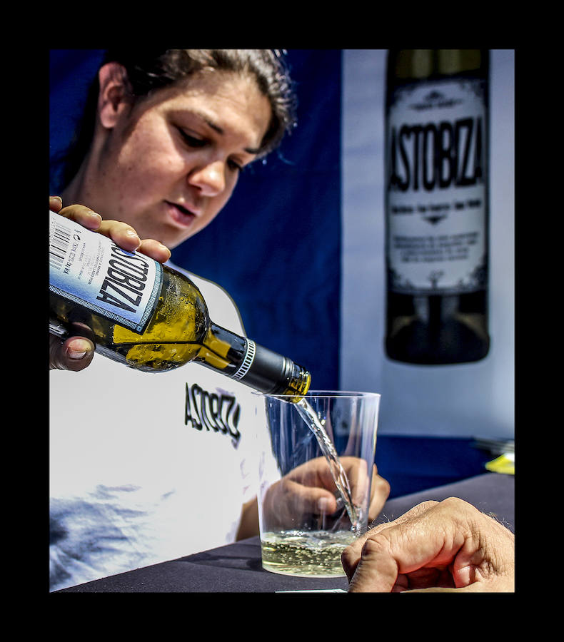 Fotos: Amurrio celebra la vigésima edición del Txakoli Eguna