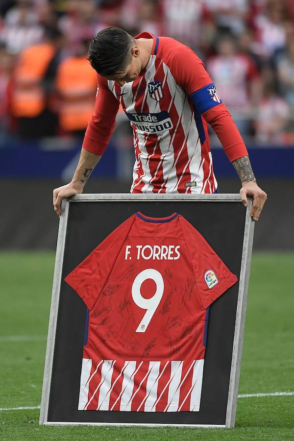 El delantero del Atlético de Madrid puso punto final a toda una vida como rojiblanco, y el Wanda Metropolitano quiso engrandecer su leyenda con un homenaje para el recuerdo.