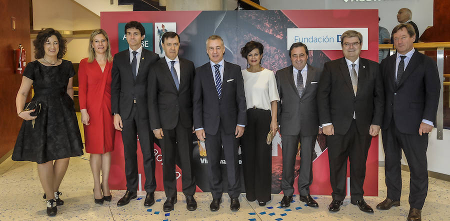 Lorea Bilbao, Ana Otadui, Unai Rementeria, Rafael Pardo, Iñigo Urkullu, Lucía Arieta-Araunabeña, Juan Carlos Matellanes, Juan María Aburto y Bingen Zupiria. 