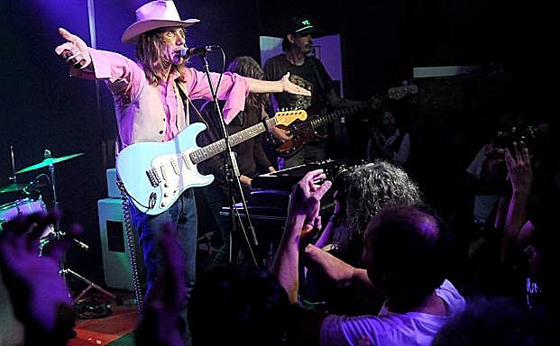 Comunión plena hubo con Brent Rademaker.