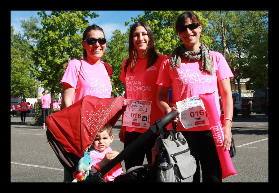 Fotos: Vitoria se viste de rosa por la Carrera de la Mujer