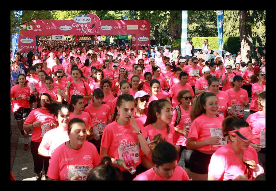 Fotos: Vitoria se viste de rosa por la Carrera de la Mujer