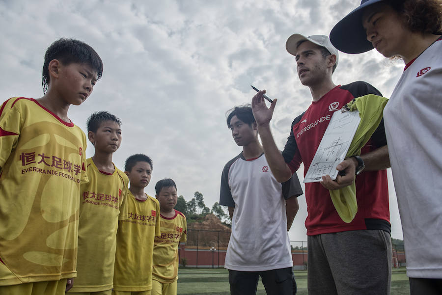 El Correo visita la mayor escuela de fútbol del mundo