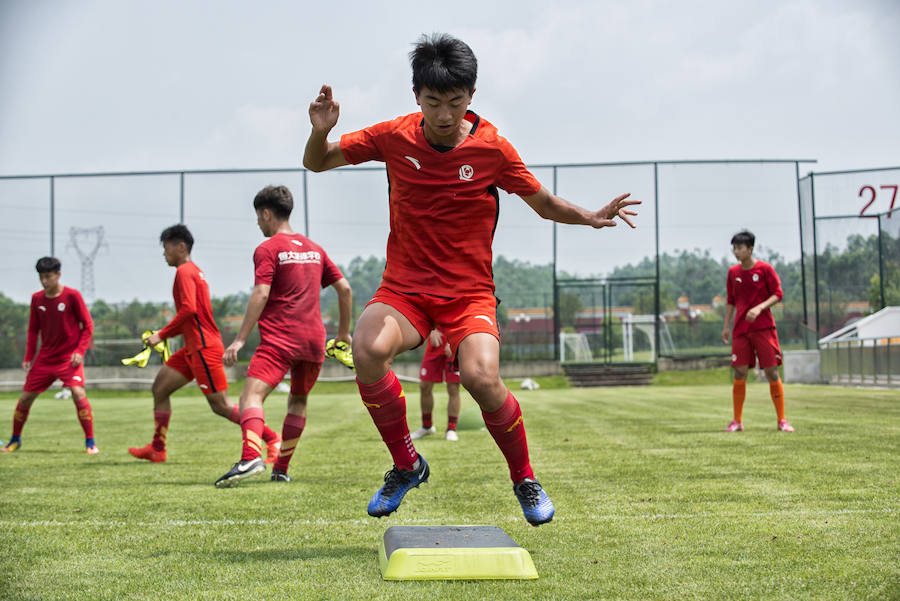 El Correo visita la mayor escuela de fútbol del mundo