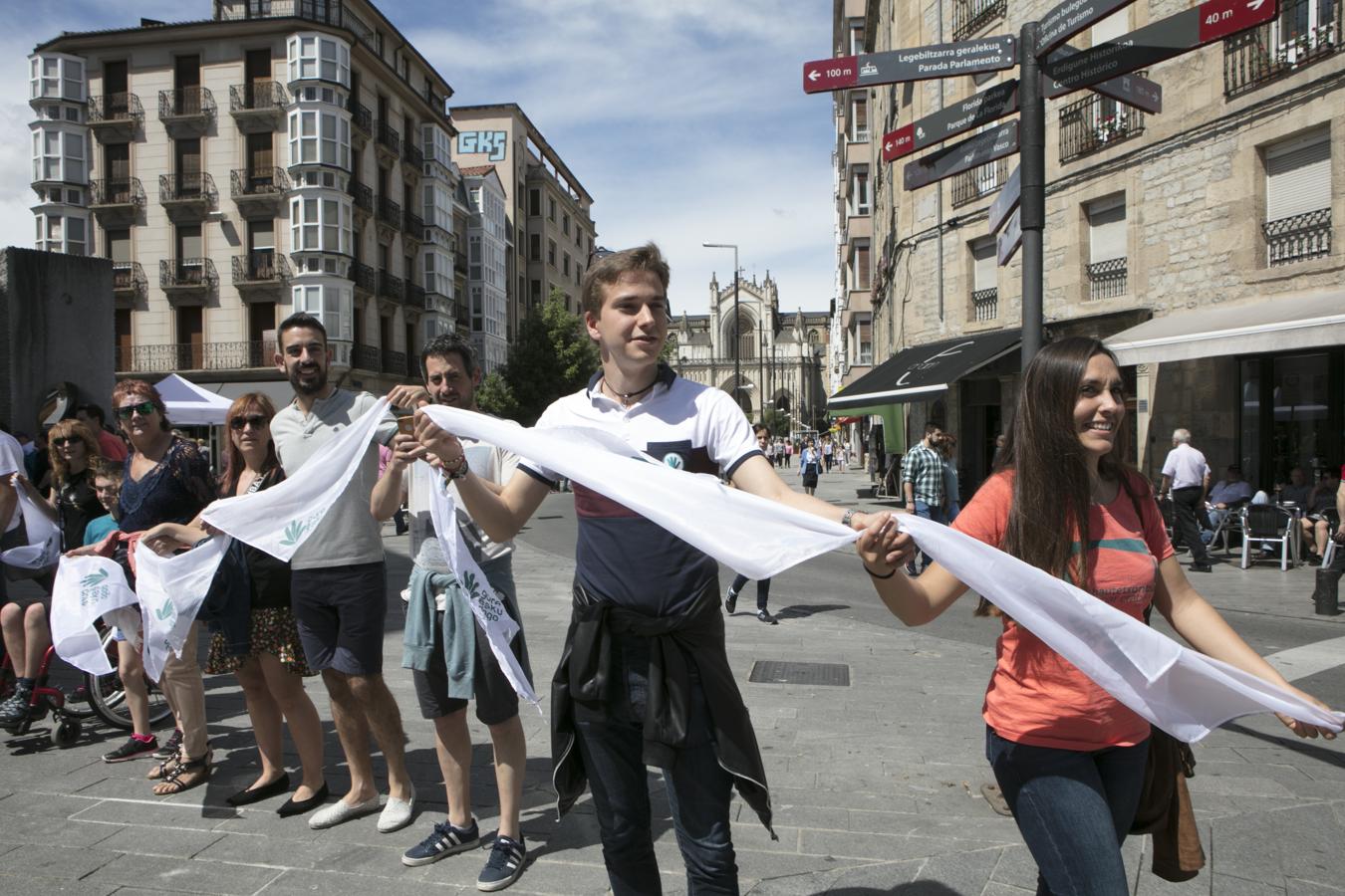 Cerca de 100.000 personas participan en la iniciativa de Gure Esku Dago