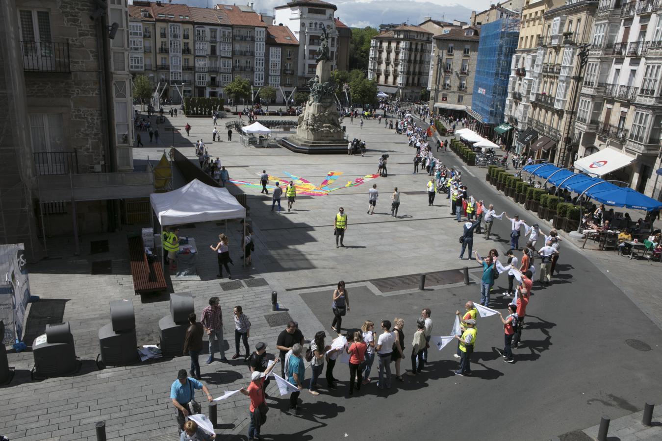 Cerca de 100.000 personas participan en la iniciativa de Gure Esku Dago