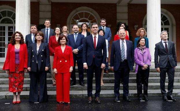 Pedro Sánchez eta ministroak.