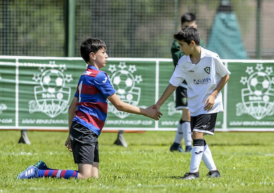 Los mejores conjuntos vizcaínos dieron una lección de deportividad, en una jornada que consagró la primera edición del torneo BBK Cup