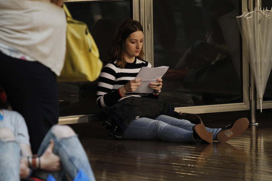 Las oposiciones pasan este fin de semana su momento más crítico al examinarse 76.500 aspirantes en tres días