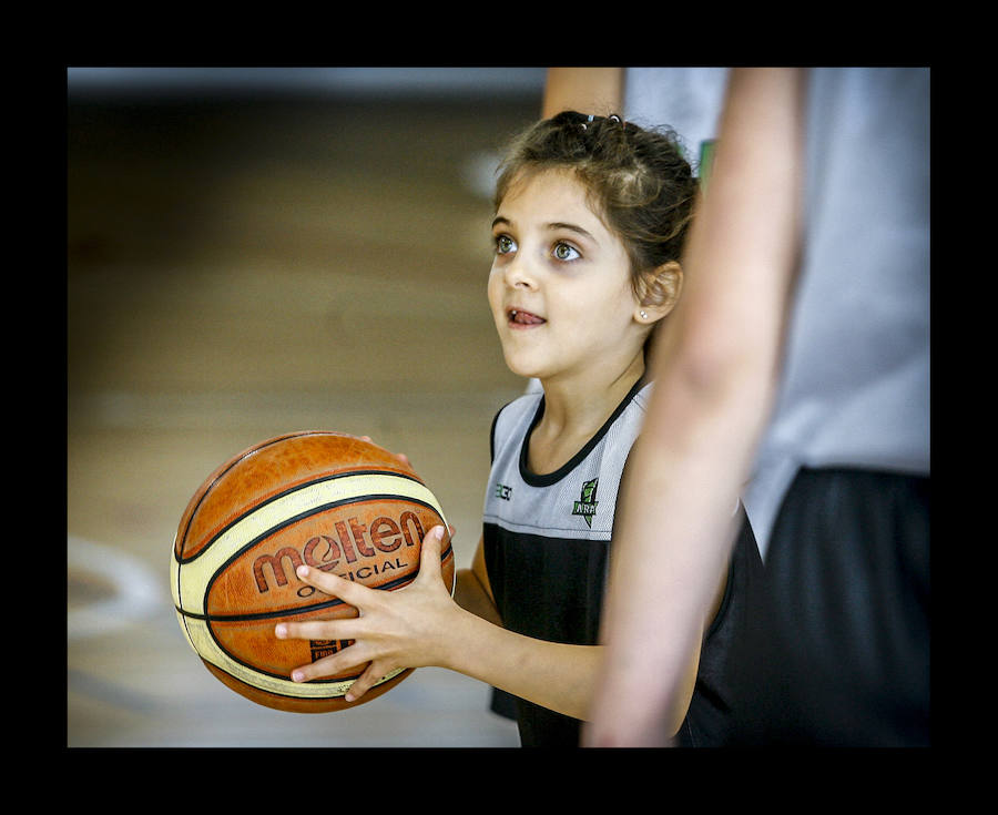 El Ararteko y el Araski unen fuerzas en el II Encuentro por la Integración