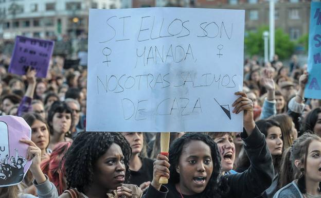 Manifestación contra 'La Manada' en Bilbao.