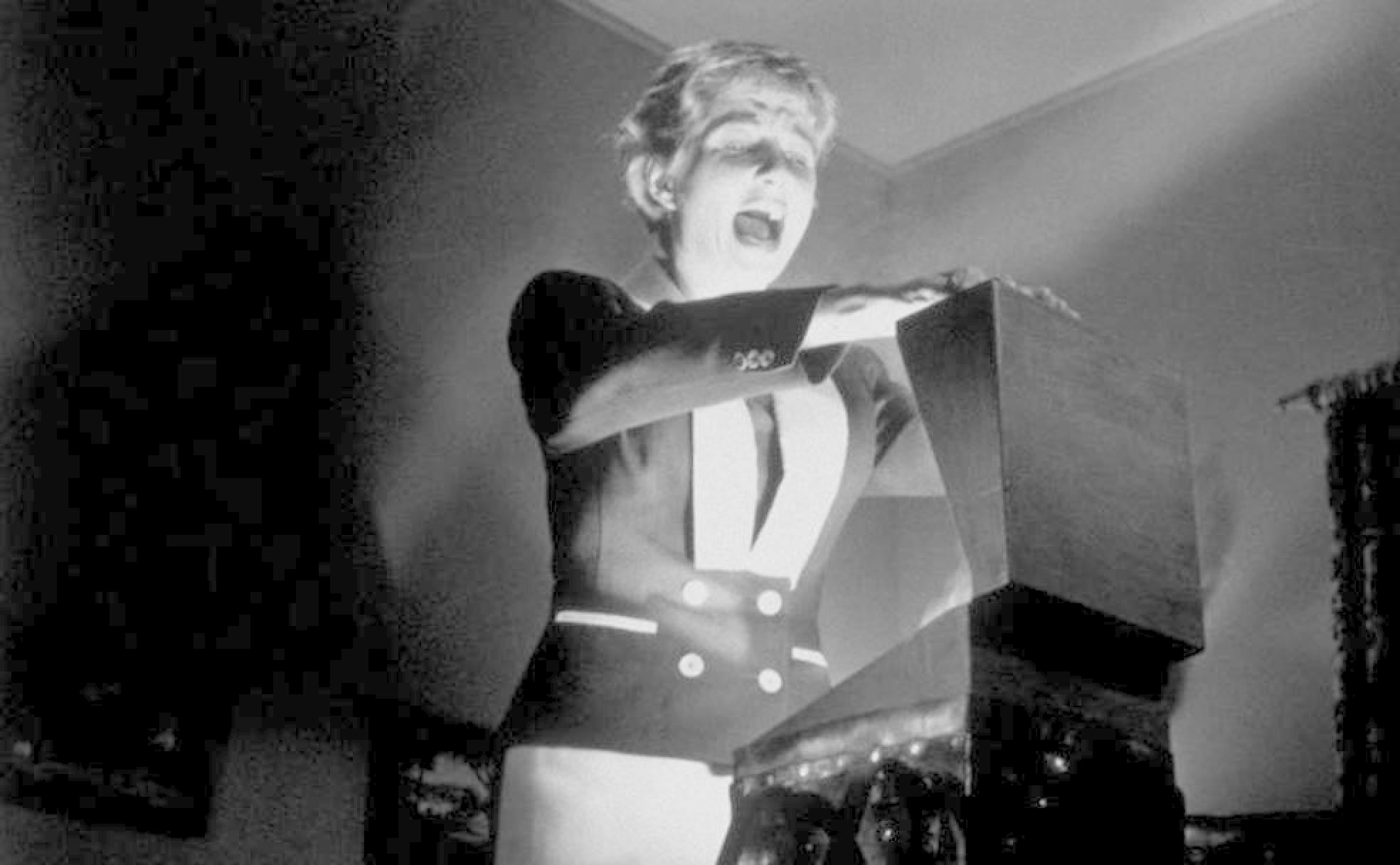 Gaby Rodgers en 'El beso mortal' (1955).