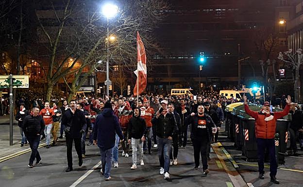 Ultras rusos en Bilbao, en la previa de un partido de Europa League