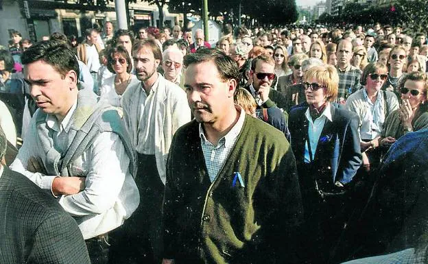Iglesias Zamora en una manifestación por el secuestro de Aldaya.