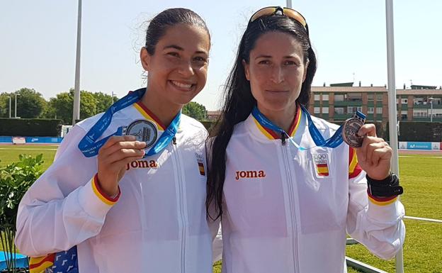 Imagen principal - Loyo, con la medalla de bronce, e imágenes de la atleta alavesa tras llegar a la meta. 