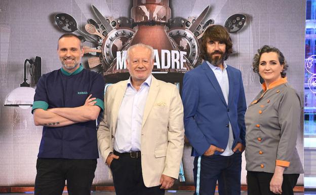 El chef Rodrigo de la Calle, el actor Juan Echanove, el presentador del programa, Santi Millán, y la cocinera Pepa Muñoz.