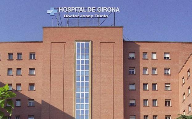 Vista de la fachada del hospital Josep Trueta de Girona.