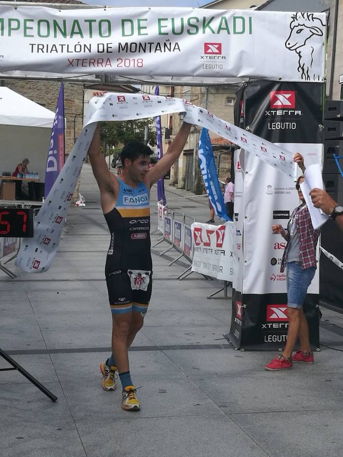Fotos: El triatlón de montaña más duro de Euskadi, en imágenes