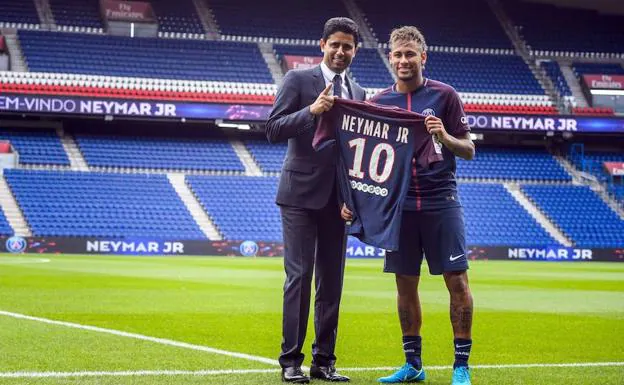 Neymar, el día de su presentación con el PSG. 