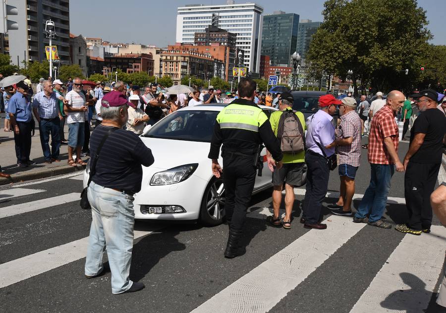 Fotos: Los pensionistas vuelven a manifestarse en Bilbao