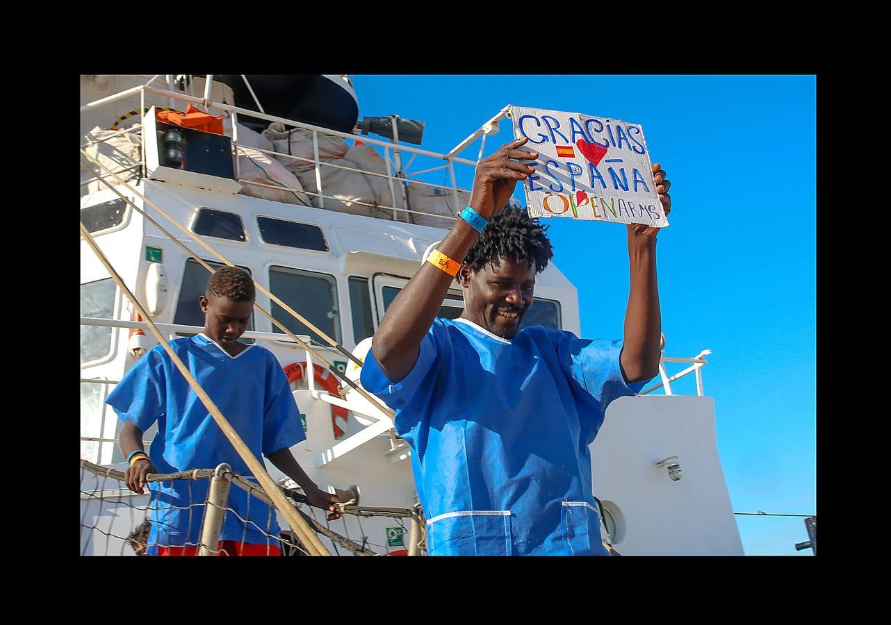 Fotos: El &#039;Open Arms llega a Algeciras con 87 inmigrantes
