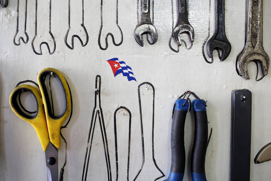 La Habana es una de las ciudades más hermosas en el Caribe. Conocida como la perla del Caribe la Habana fue declarada patrimonio mundial por su centro Histórico que aún en día mantiene su estilo.