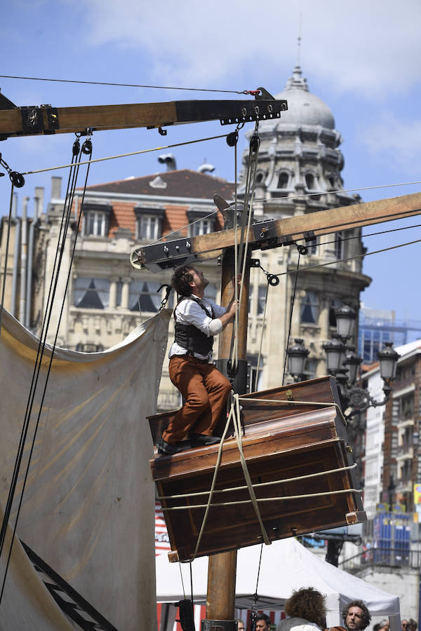 Este martes de Aste Nagusia el teatro de calle ha vuelto a triunfar entre los bilbaínos