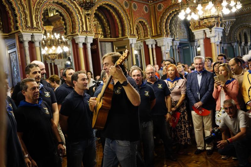 El alcalde de Bilbao, Juan María Aburto, ha ofrecido hoy la tradicional recepción a la sociedad bilbaína con motivo de la Aste Nagusia
