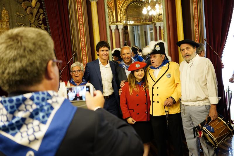 El alcalde de Bilbao, Juan María Aburto, ha ofrecido hoy la tradicional recepción a la sociedad bilbaína con motivo de la Aste Nagusia