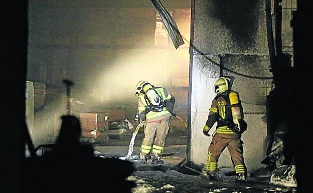 La planta está en el polígono Mendieta, en Lemona.