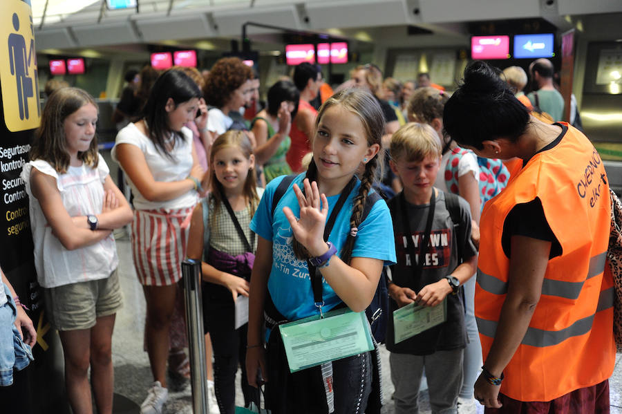Los niños de Chernobil Elkartea regresan a su casa tras pasar un verano acogidos por familias vascas