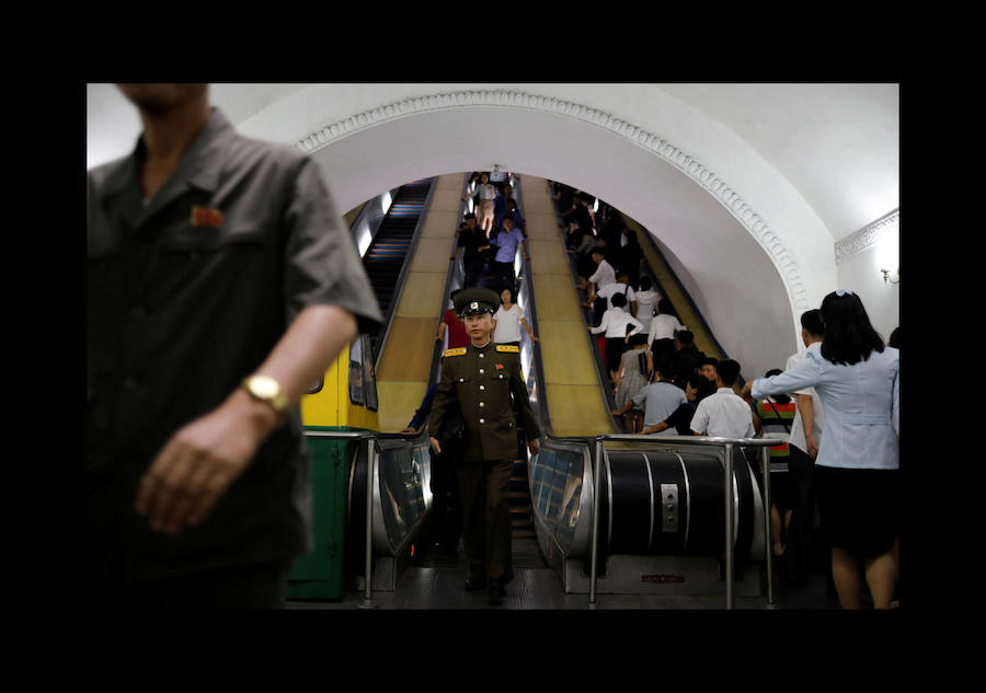 Así es la vida cotidiana de los ciudadanos de la ciudad más poblada de Corea del Norte, Pyongyang