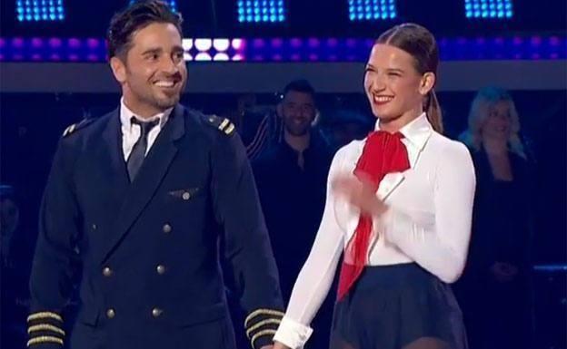 David Bustamante junto a Yana Olina. 