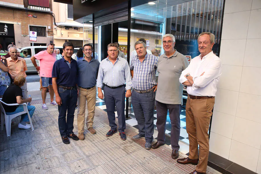 Jon Cabeza, Joseba Zaldua, Jesús Berzosa, Santiago García, Juvenal Rey y Javier García.