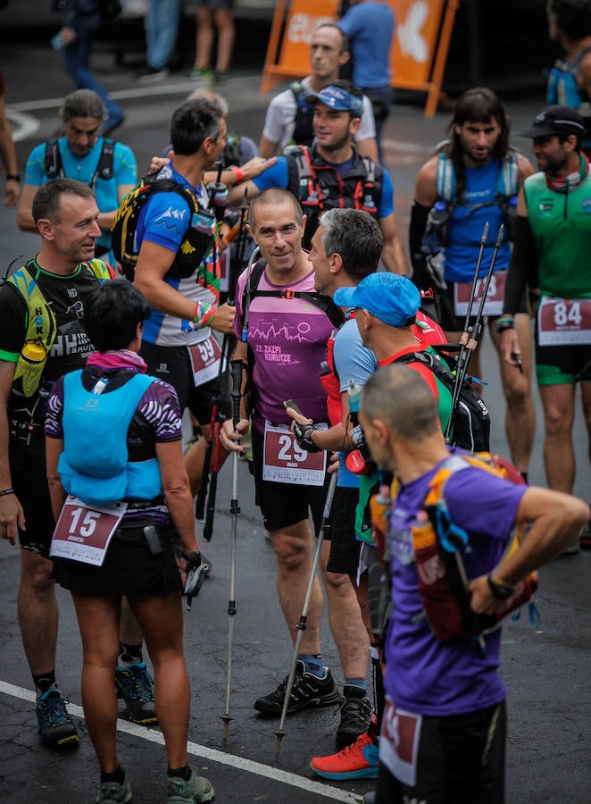 Un centenar de corredores participan en la prueba Bocineros Deiadar Xtreme, de 200 kilómetros