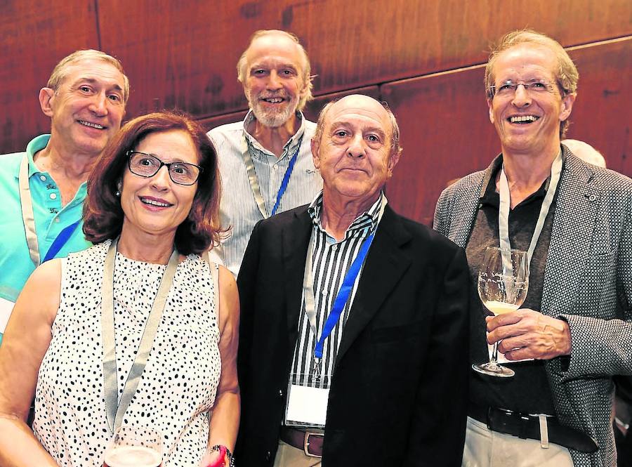 Arsenio Martinez, Pepa Muñoz, Daniel Andia, Txomin Grande y Alberto Loizate. 